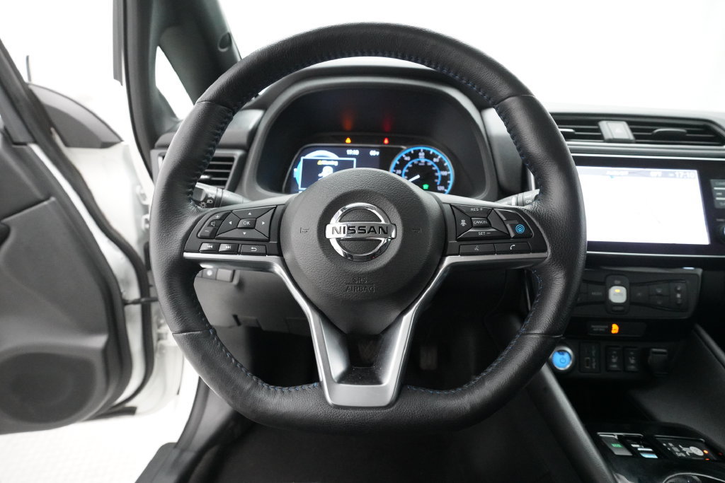Used 2022 Nissan Leaf SV Plus FWD image 3