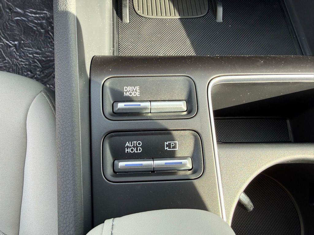 New 2026 Hyundai Sonata SEL FWD image 29
