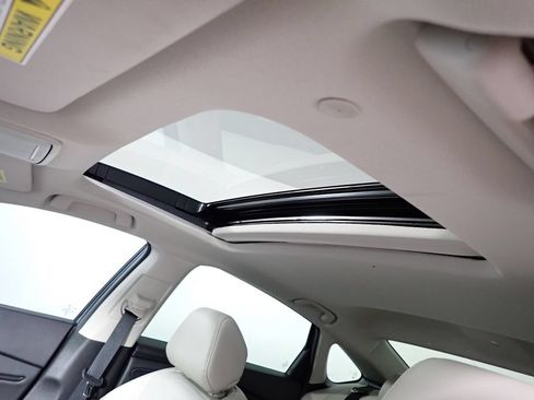 Used 2024 Honda Accord Touring image 11