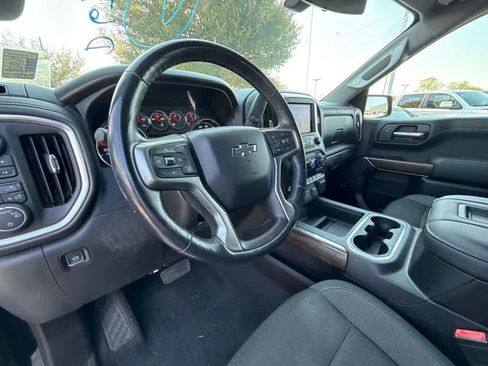 Used 2019 Chevrolet Silverado 1500 RST AWD/4WD image 17