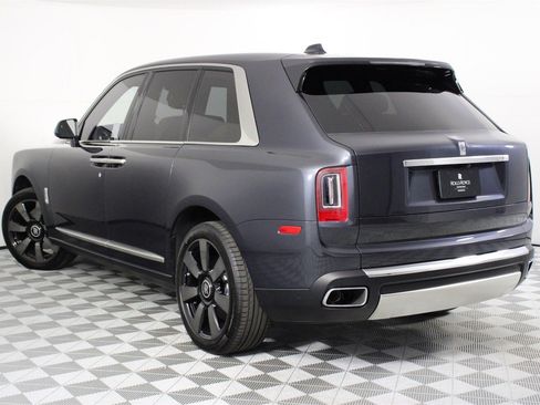Certified 2024 Rolls-Royce Cullinan image 2
