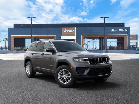 New 2025 Jeep Grand Cherokee Laredo X w/ Trailer Tow Package image 5