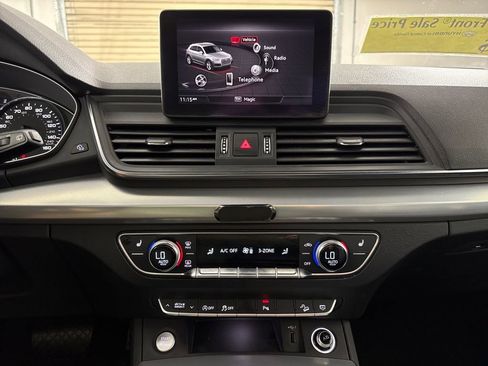 Used 2020 Audi Q5 2.0T Premium w/ Titanium Sport Package image 17
