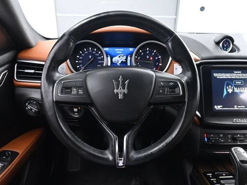 Used 2019 Maserati Ghibli S Q4 AWD/4WD image 24