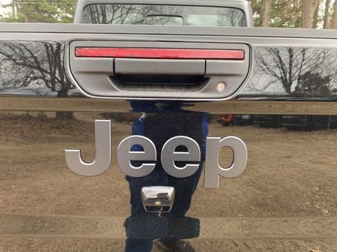 New 2026 Jeep Gladiator Sport image 12