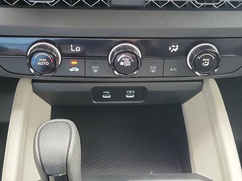 Used 2023 Honda Accord LX image 31