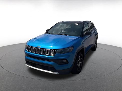 Used 2025 Jeep Compass Limited AWD/4WD image 7