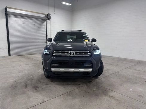 Used 2025 Toyota 4Runner Limited AWD/4WD image 2