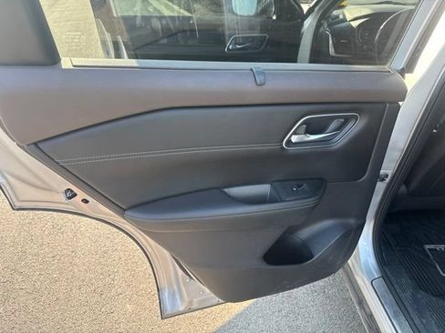 Used 2022 Nissan Rogue Platinum w/ Head-Up Display Package AWD/4WD image 23