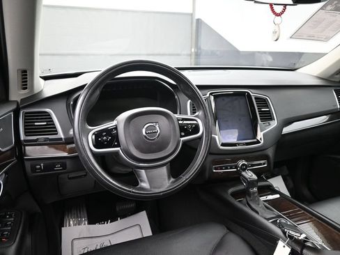 Used 2019 Volvo XC90 T6 Momentum AWD/4WD image 23