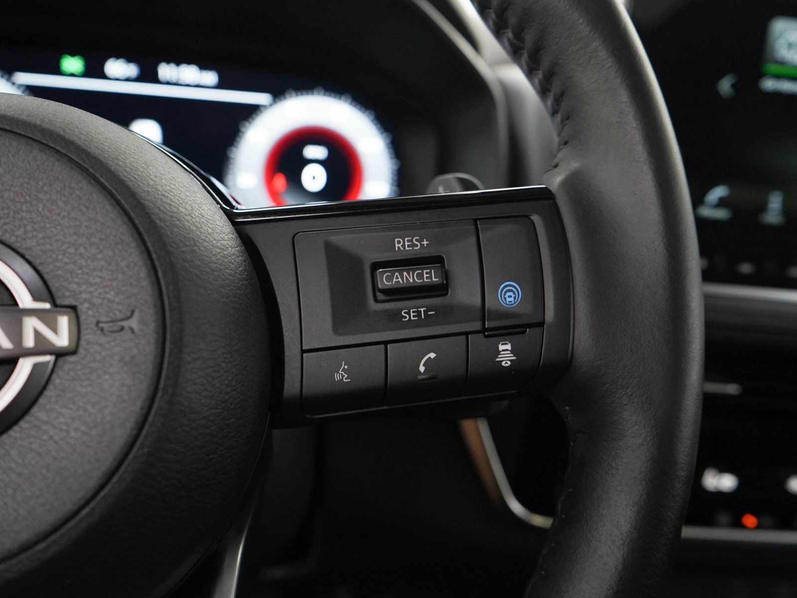 Used 2023 Nissan Rogue Platinum AWD/4WD image 27