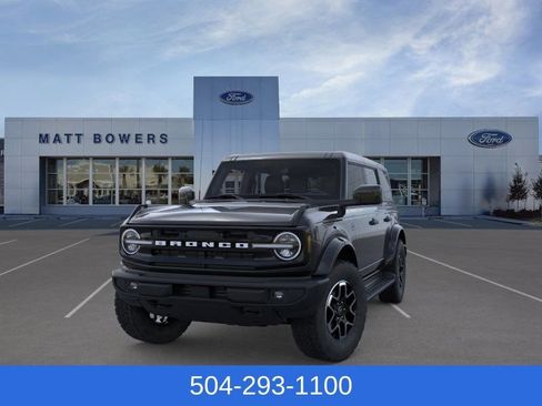 New 2026 Ford Bronco Outer Banks AWD/4WD image 3