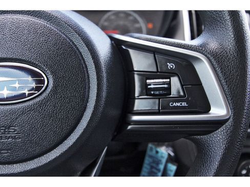 Used 2018 Subaru Crosstrek 2.0i AWD/4WD image 19