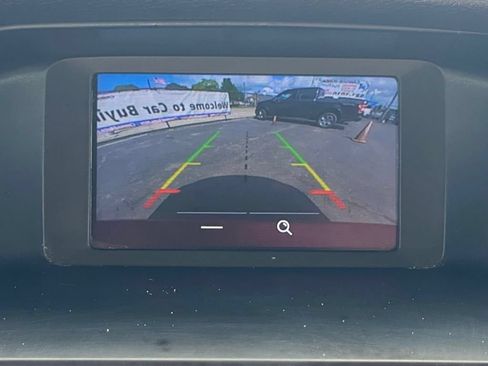 Used 2017 Ford Focus SE FWD image 23