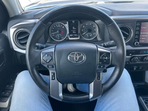 Used 2023 Toyota Tacoma SR5 AWD/4WD image 21
