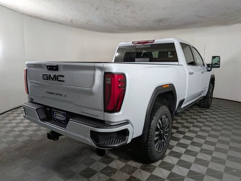 New 2026 GMC Sierra 2500 Denali Ultimate AWD/4WD image 7