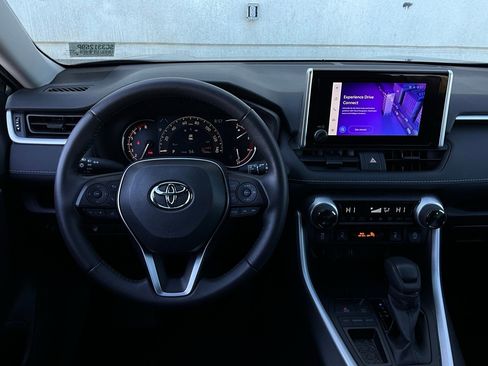 Used 2025 Toyota RAV4 XLE image 14