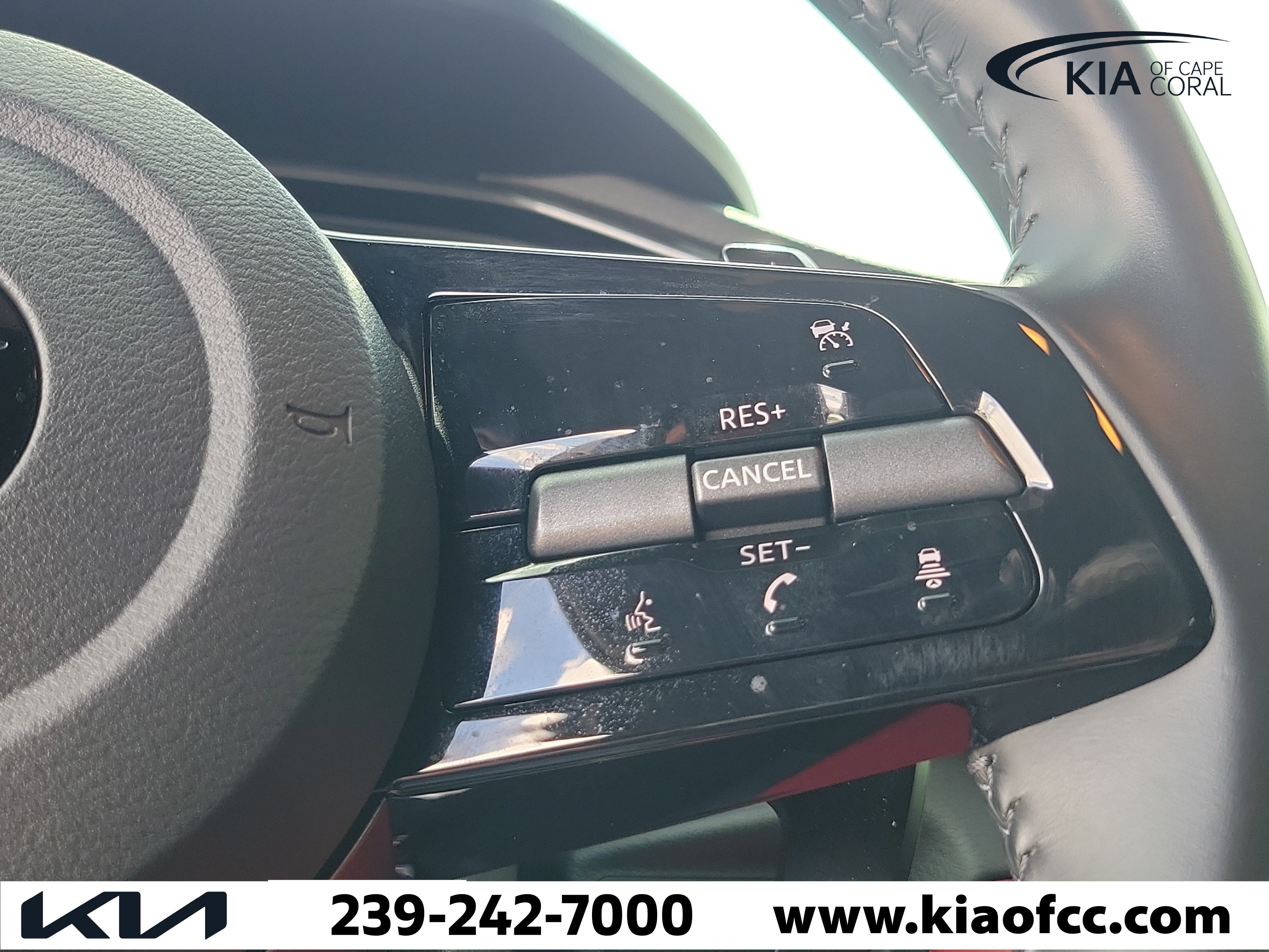 Used 2025 Nissan Z Performance w/ Floor Mat Package RWD image 21