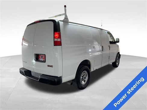 Used 2018 GMC Savana 2500 RWD image 4