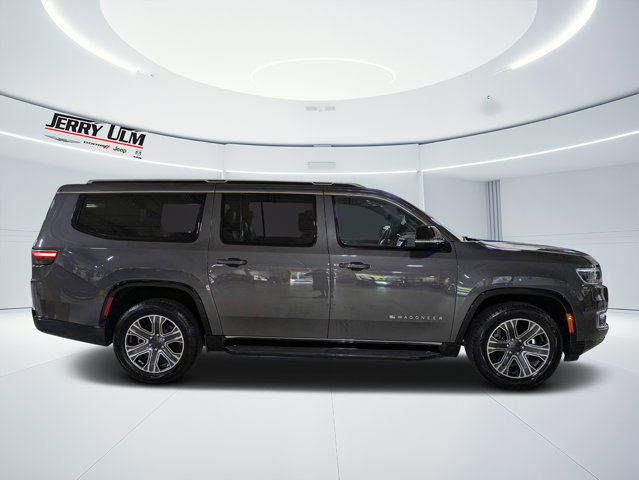 Certified 2024 Jeep Wagoneer L Series II w/ Flexible Seating Group AWD/4WD image 2