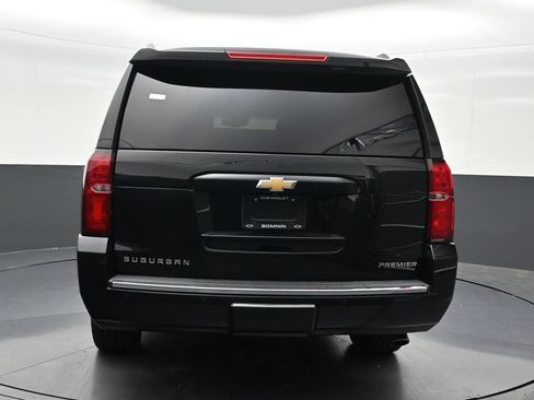 Used 2020 Chevrolet Suburban Premier w/ Premier Plus Edition RWD image 4