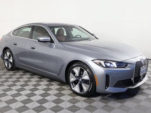 Used 2025 BMW i4 xDrive40i w/ Premium Package AWD/4WD image 3