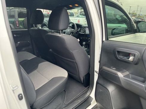 Used 2023 Toyota Tacoma TRD Sport w/ Black Out Package (TMS) AWD/4WD image 23