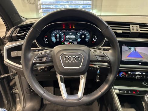 Used 2022 Audi Q3 2.0T Premium image 23