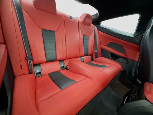 Used 2022 BMW M4 Coupe w/ M Carbon Exterior Package image 18