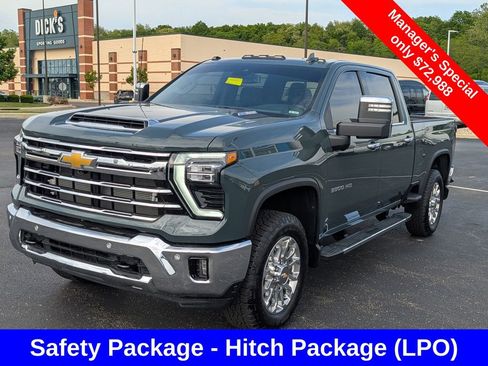 Used 2025 Chevrolet Silverado 3500 LTZ w/ LTZ Plus Package AWD/4WD image 4