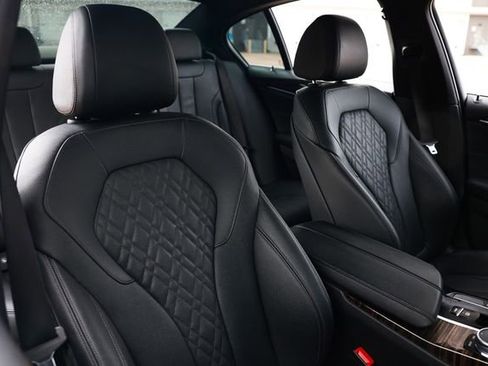 Used 2021 BMW 530i w/ Convenience Package image 19