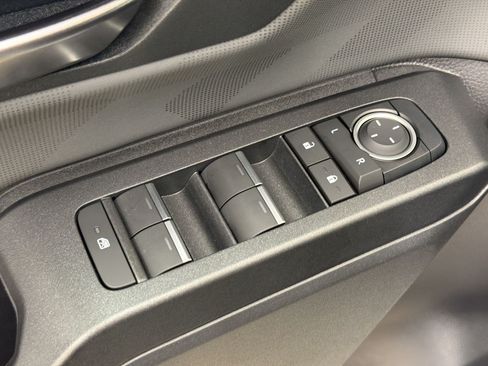 Used 2026 Toyota RAV4 AWD image 25