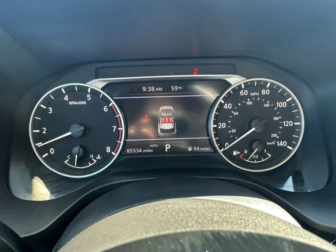 Used 2023 Nissan Rogue SL AWD/4WD image 17