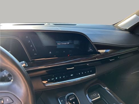 Used 2022 Cadillac Escalade ESV Sport Platinum w/ LPO, ONYX Package image 36