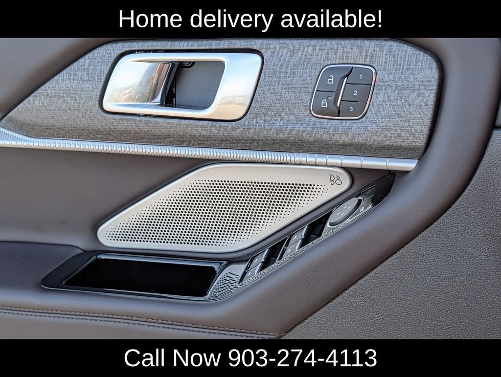 Used 2026 Ford Explorer Platinum RWD image 24