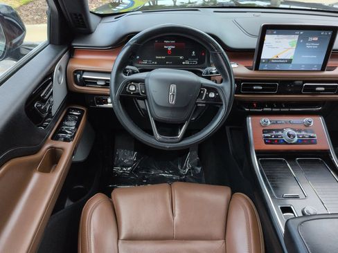 Used 2020 Lincoln Aviator Reserve w/ Equipment Group 202A AWD/4WD image 16
