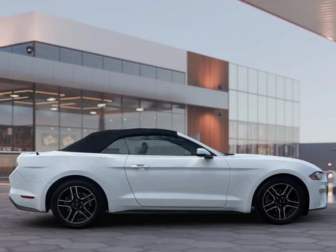 Used 2020 Ford Mustang Premium RWD image 11