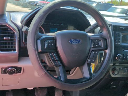 Used 2017 Ford F150 XLT AWD/4WD image 15