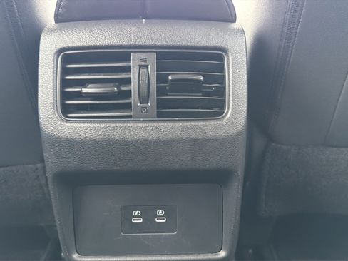 Certified 2024 Nissan Rogue SV AWD/4WD image 17