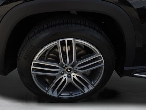 Certified 2024 Mercedes-Benz GLS 450 4MATIC image 38
