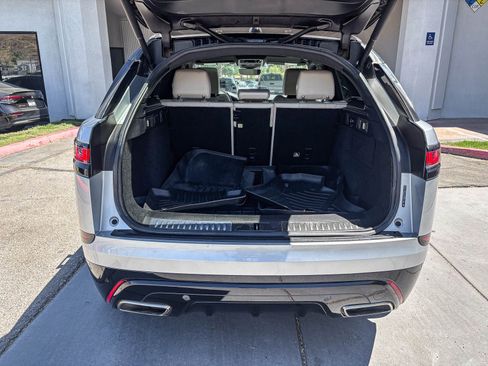 Used 2018 Land Rover Range Rover Velar R-Dynamic HSE AWD/4WD image 13