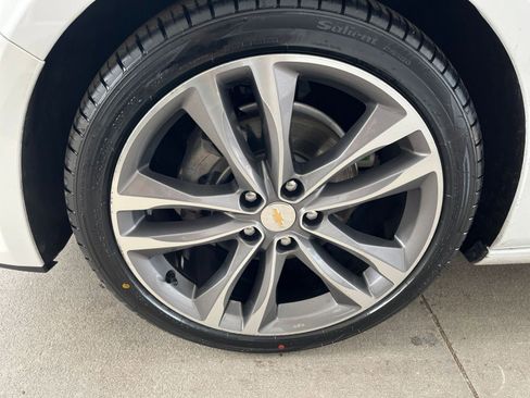 Used 2024 Chevrolet Malibu LT image 30