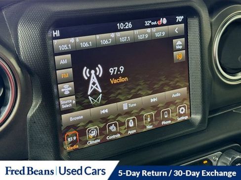 Used 2022 Jeep Wrangler Unlimited Sahara w/ Cold Weather Group image 17