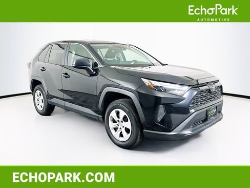 Used 2025 Toyota RAV4 LE image 1