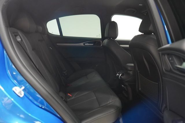 New 2025 Alfa Romeo Stelvio Sprint AWD/4WD image 33