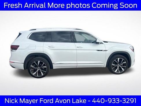 Used 2025 Volkswagen Atlas SEL Premium R-Line image 9
