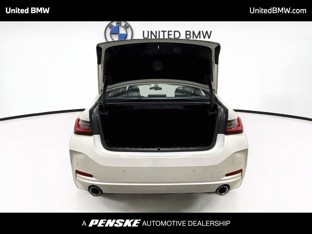 Certified 2025 BMW 330i Sedan RWD image 21