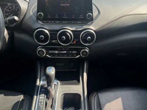 Used 2021 Nissan Sentra SR w/ SR Premium Package FWD image 23