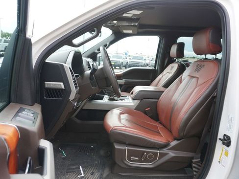 Used 2018 Ford F150 King Ranch w/ Equipment Group 601A Luxury AWD/4WD image 7