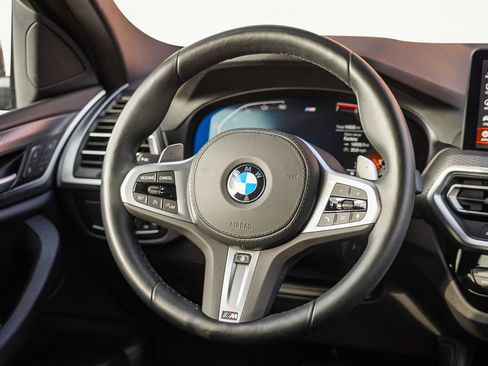 Used 2025 BMW X4 xDrive30i image 18